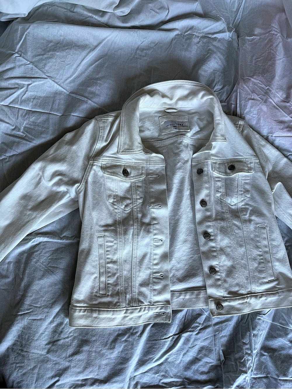 Lou & Grey White Denim Trucker Jacket Like New